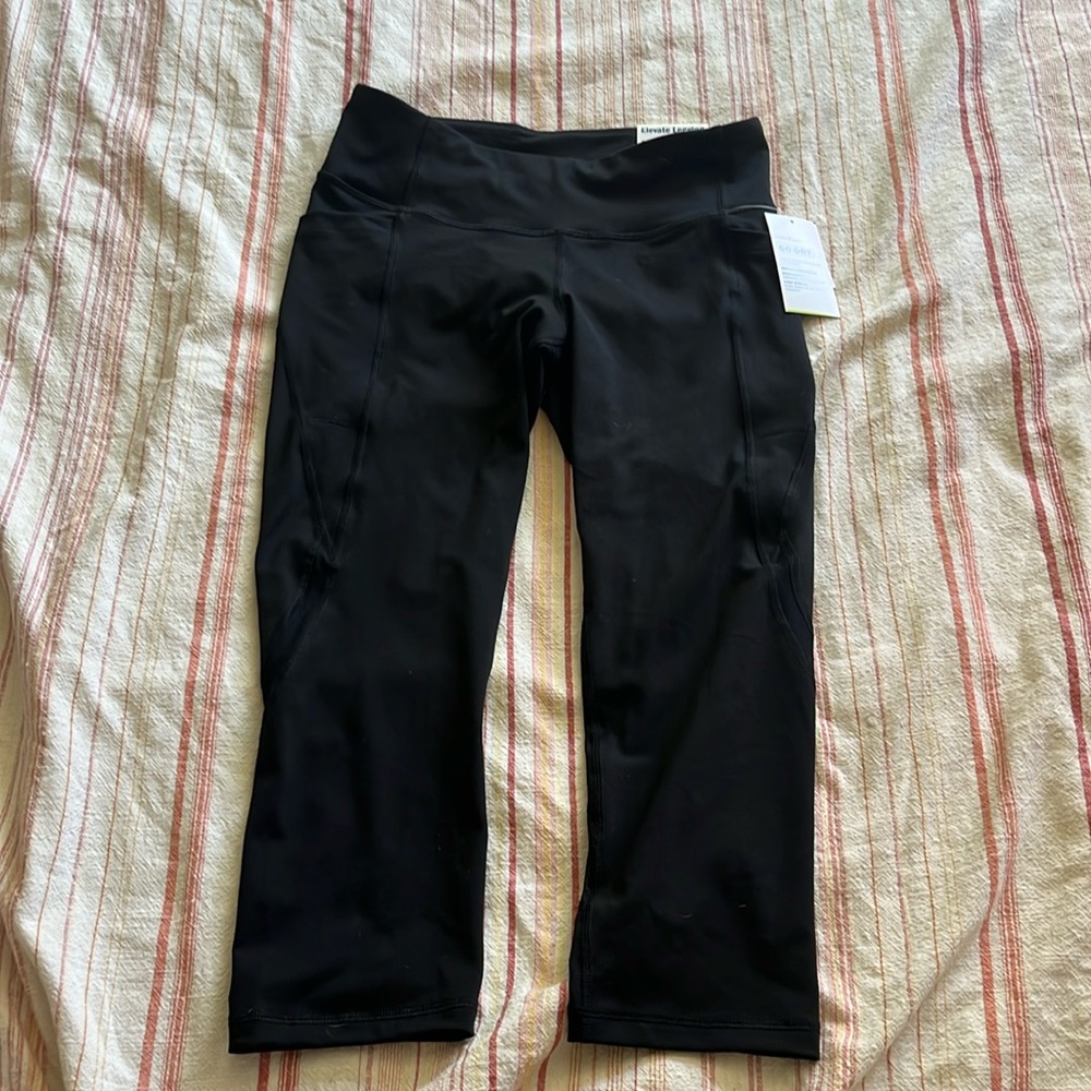 Mid-Rise Athletic Capri Leggings — NWT